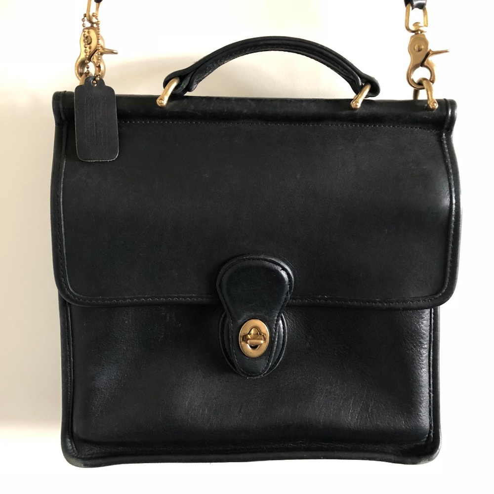 COACH Vintage 9927 Willis Black Shoulder Bag